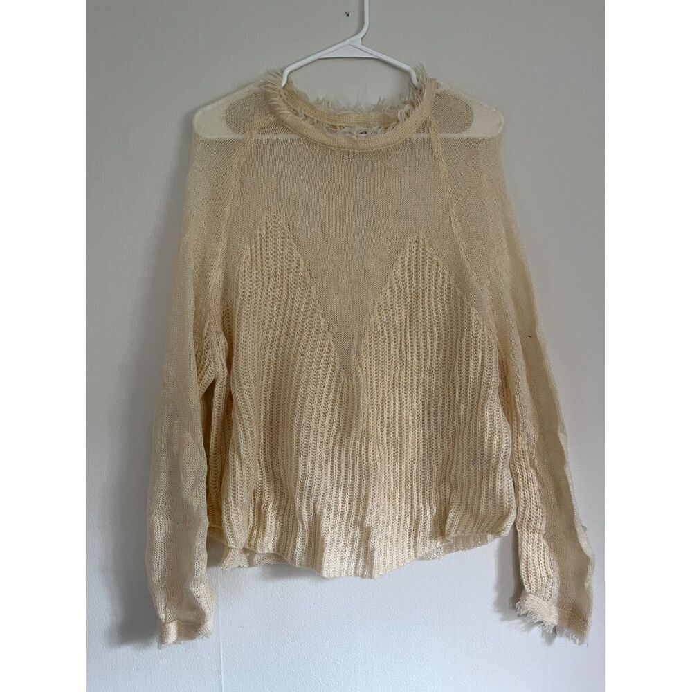 Moon River Light Sweater w/ detailing, Size M